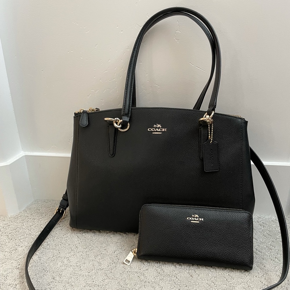 Coach, Lillie Carryall bag and matching wallet